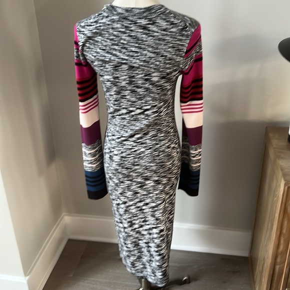 Trina Turk Dress NEW WITH TAGS!!! - Picture 4 of 6